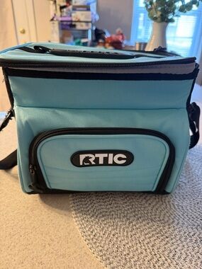 RTIC lunchbox